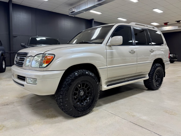2005 Lexus LX