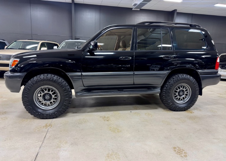 2003 Lexus LX 470 - Photo 11