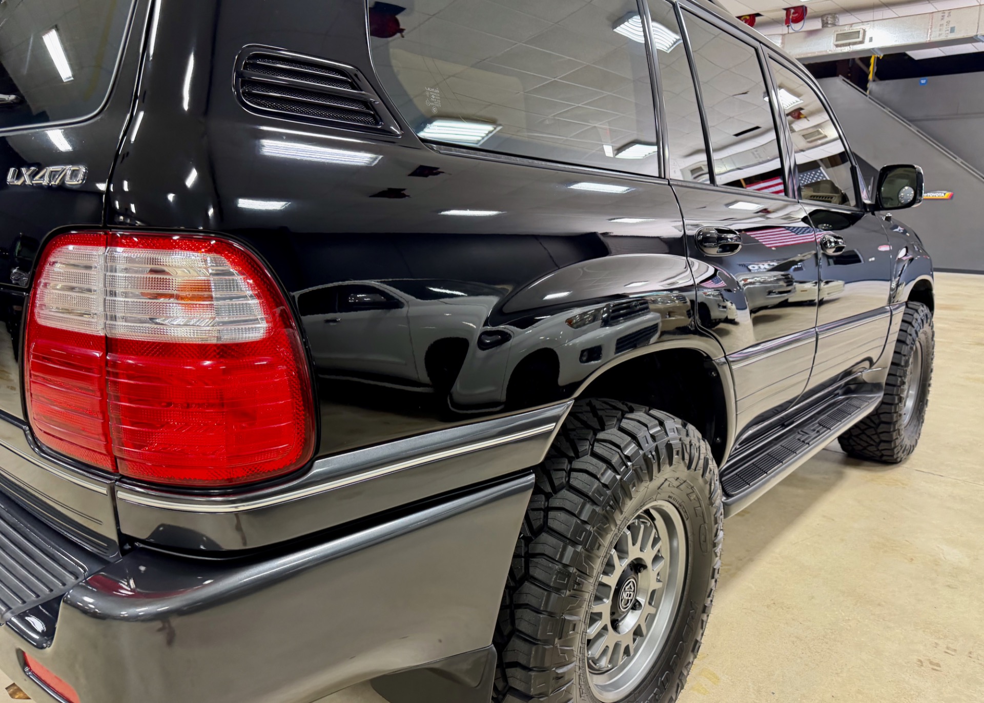 2003 Lexus LX 470 - Photo 45