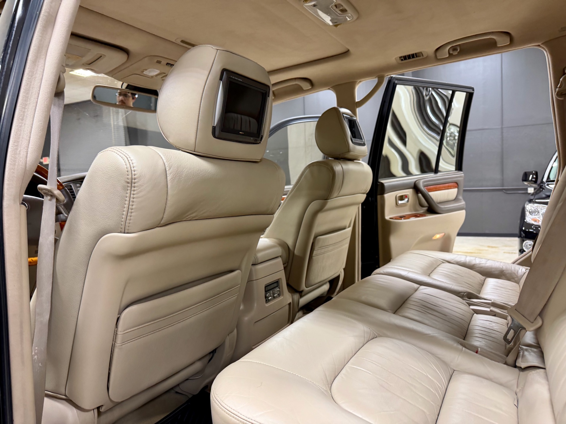 2003 Lexus LX 470 - Photo 48