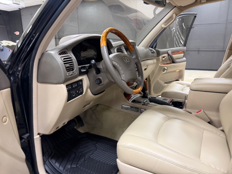 2003 Lexus LX 470 - Photo 23