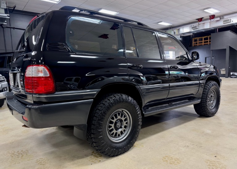 2003 Lexus LX 600 470's photo