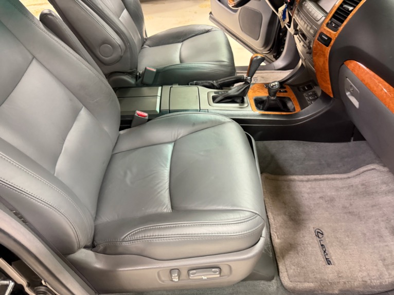 2003 Lexus GX 470 - Photo 32