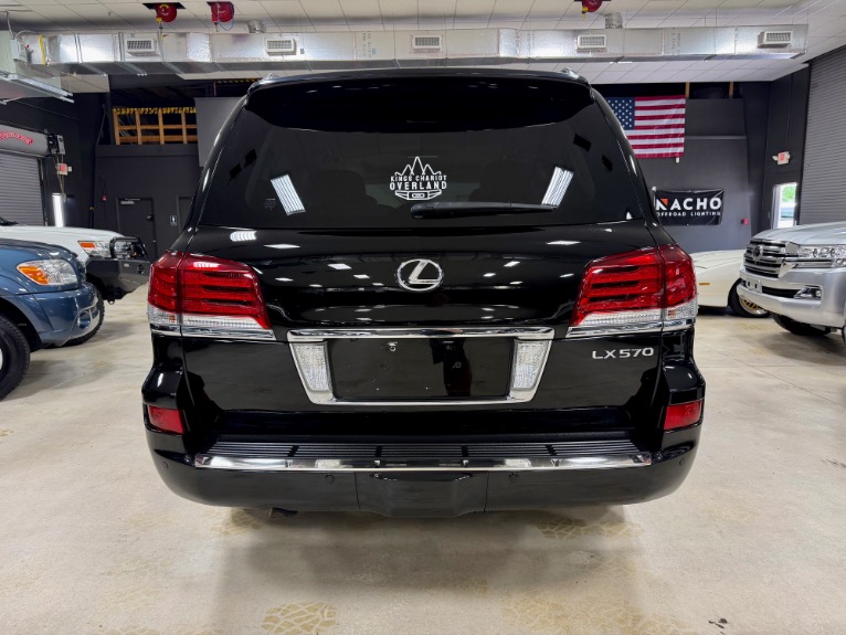 2013 Lexus LX 570 - Photo 11