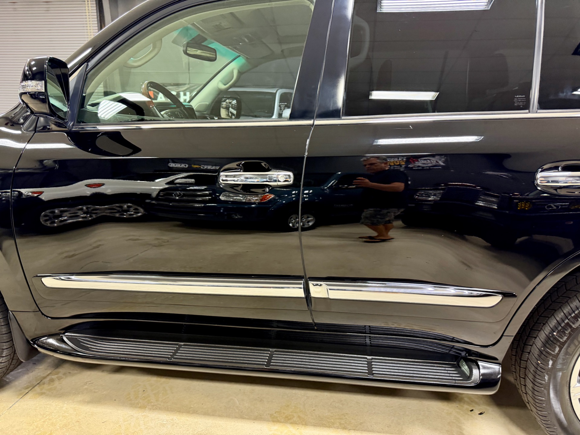 2013 Lexus LX 570 - Photo 51