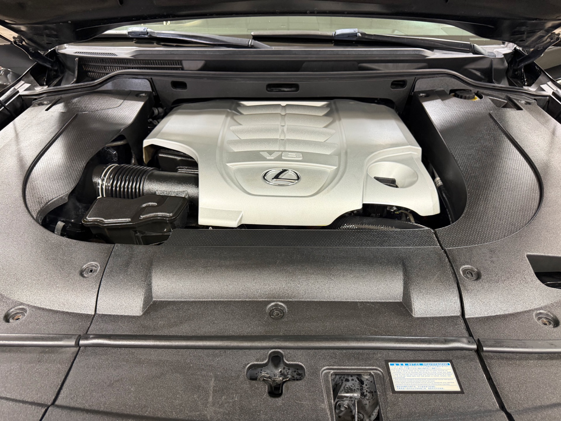 2013 Lexus LX 570 - Photo 62