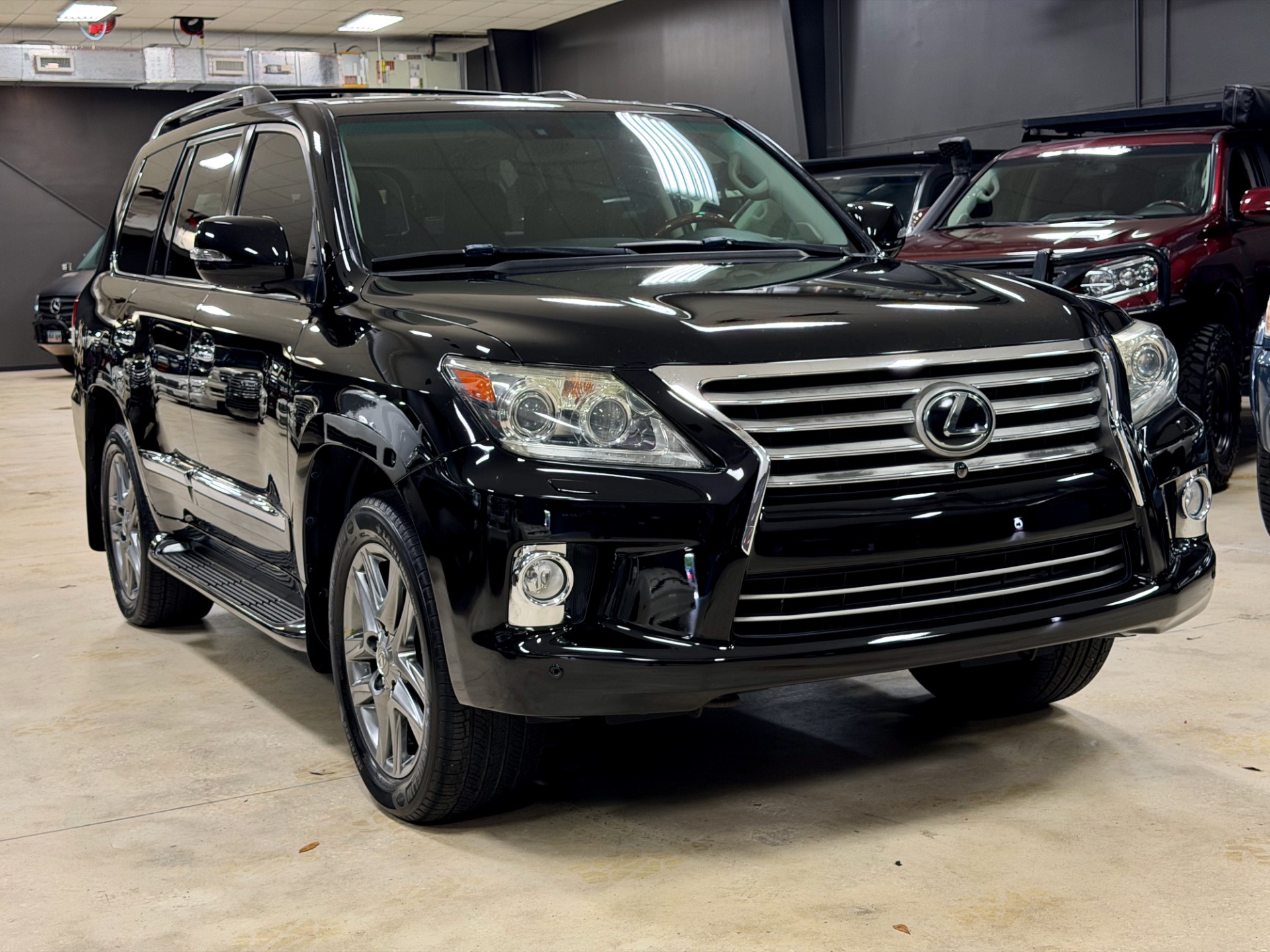 2013 Lexus LX 570 - Photo 36