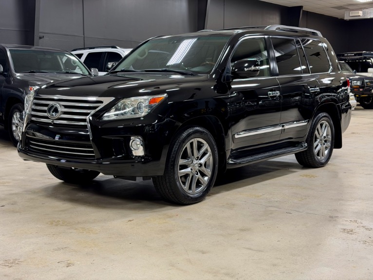 2013 Lexus LX 600 570's photo