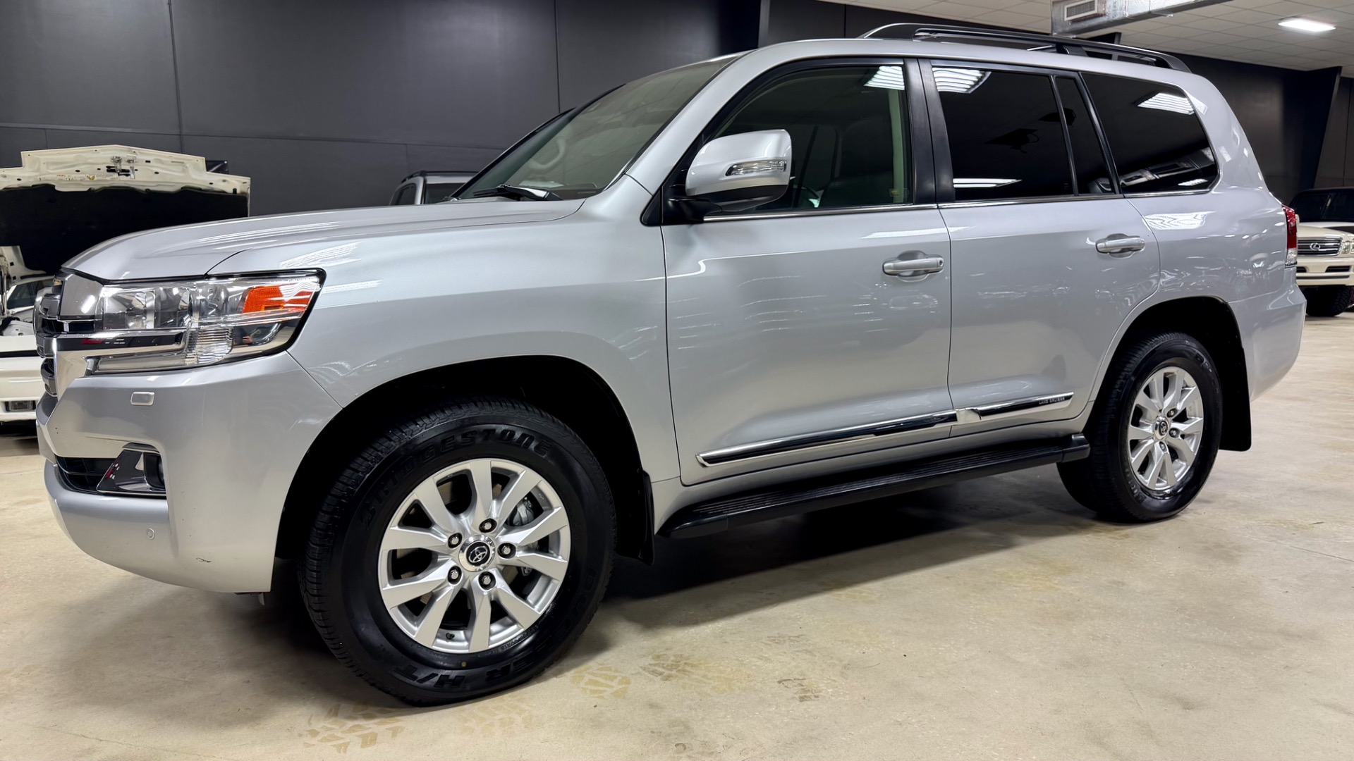2016 Toyota Land Cruiser Base - Photo 44