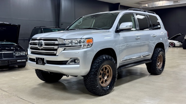 2016 Toyota Land Cruiser Base - Photo 20