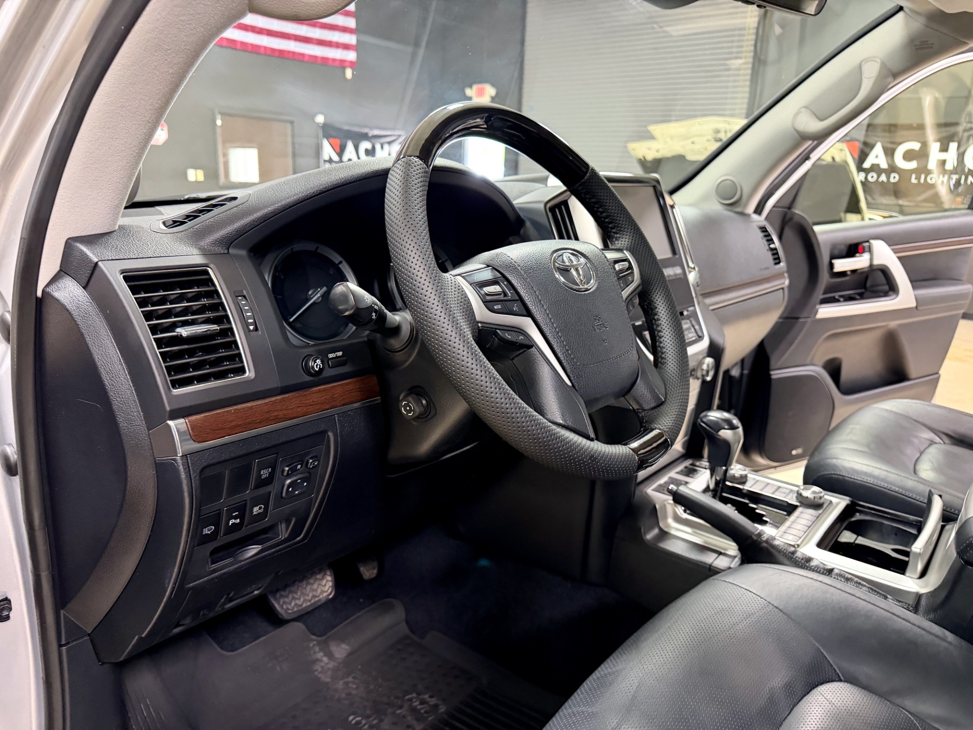 2016 Toyota Land Cruiser Base - Photo 53