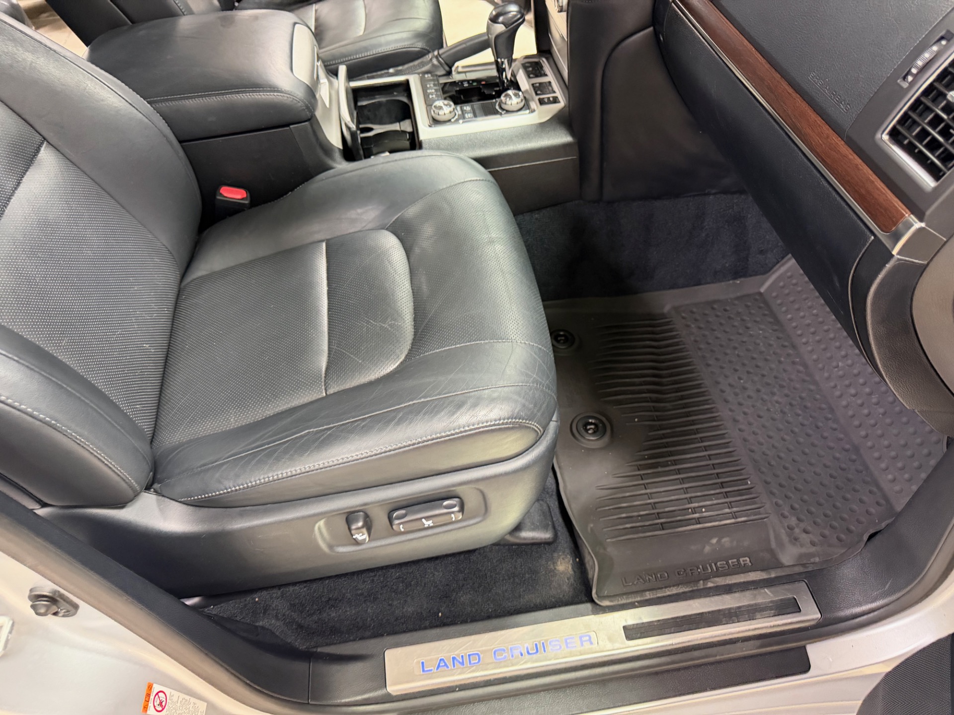 2016 Toyota Land Cruiser Base - Photo 62