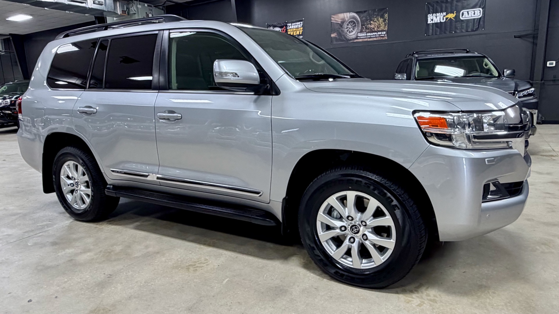 2016 Toyota Land Cruiser Base - Photo 38