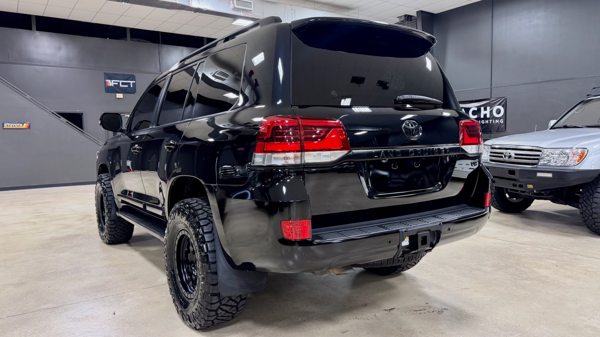 2018 Toyota Land Cruiser Base - Photo 47