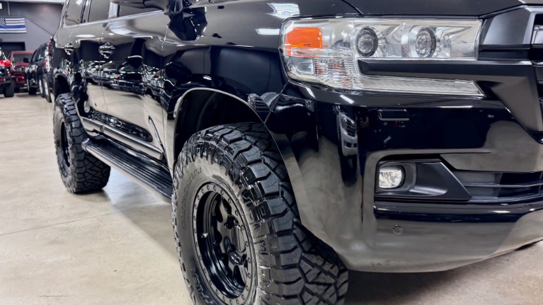2018 Toyota Land Cruiser Base - Photo 22