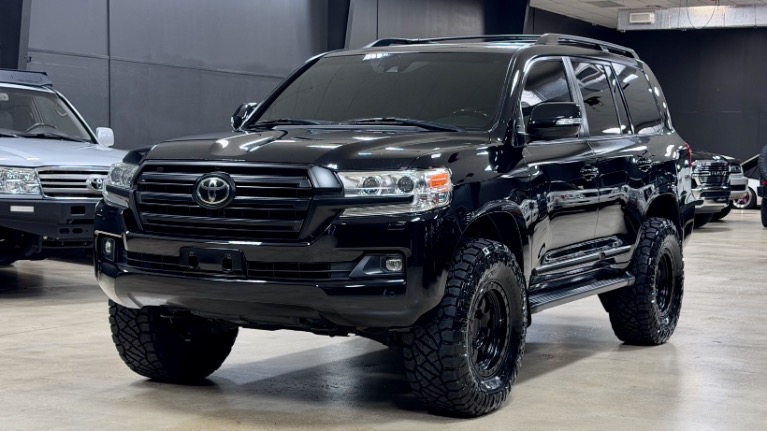 2018 Toyota Land Cruiser