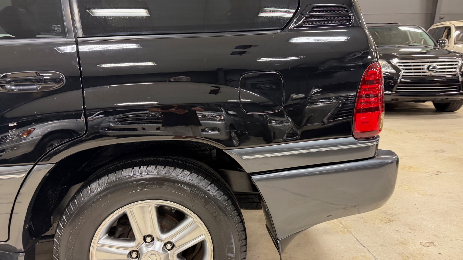 2006 Lexus LX 470 - Photo 37