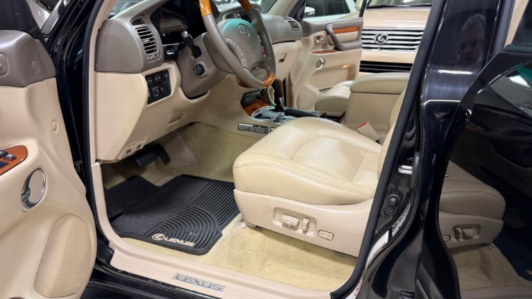 2006 Lexus LX 470 - Photo 16