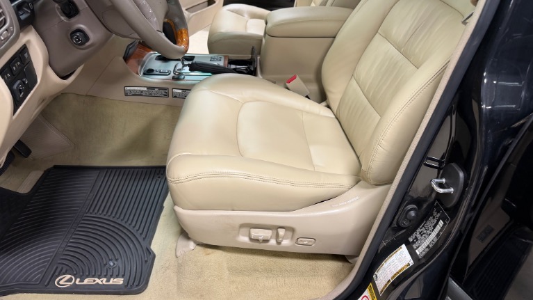 2006 Lexus LX 470 - Photo 18
