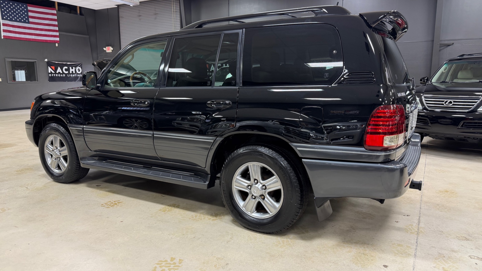 2006 Lexus LX 470 - Photo 34