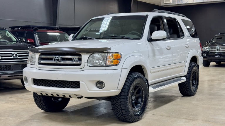 2004 Toyota Sequoia's photo