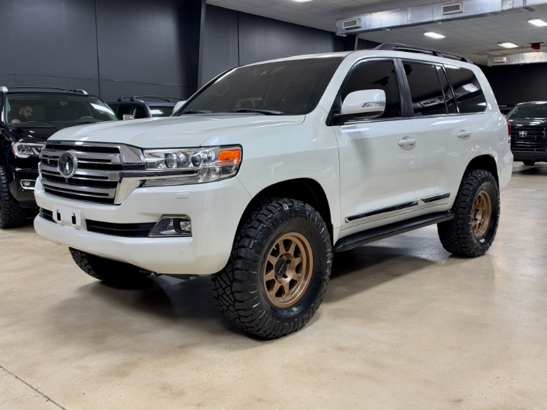2016 Toyota Land Cruiser