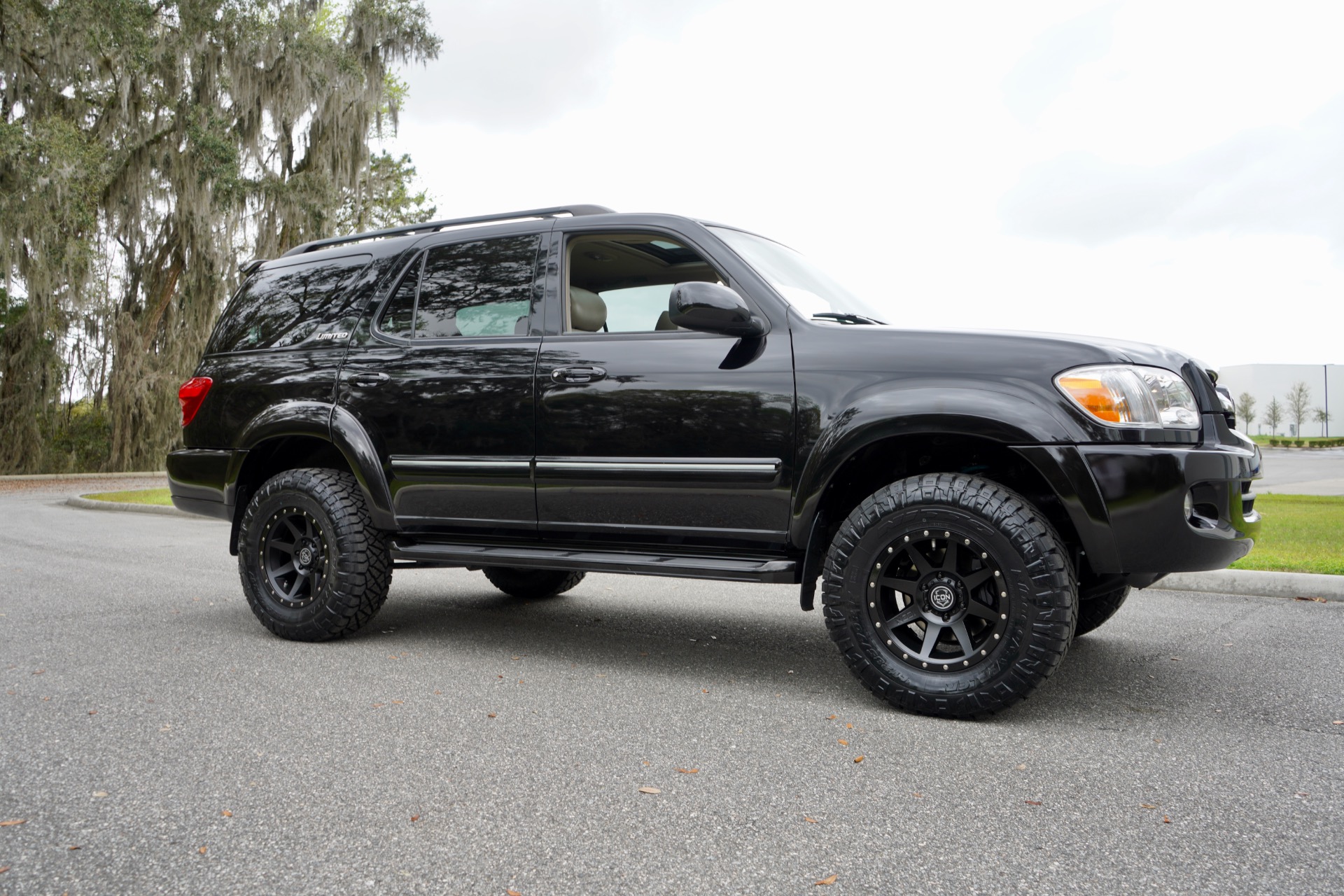 Used 2006 Toyota Sequoia LIMITED 4X4 EXCEPTIONAL !!! Limited For Sale (21,200) Kings Chariot