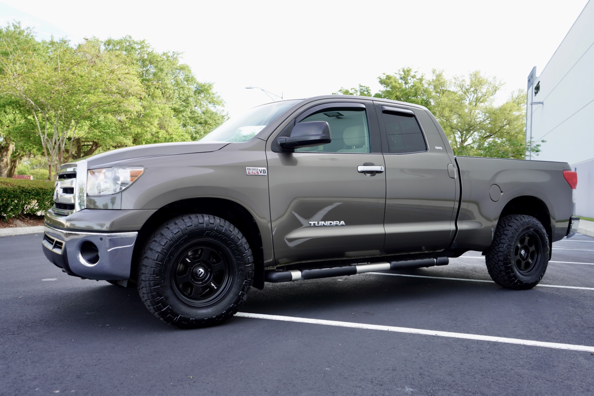 Used 2010 Toyota Tundra 4X4 5.7L SOUTHERN EXCEPTIONAL Grade For Sale (Sold) Kings Chariot