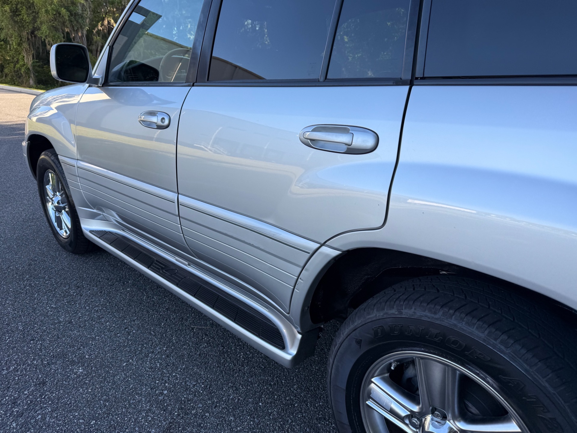2006 Lexus LX 470 photo 12