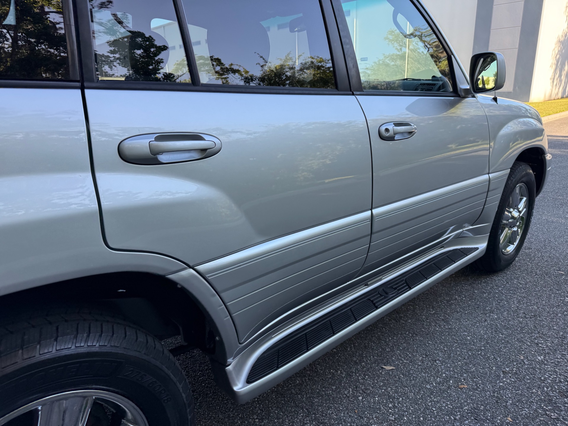 2006 Lexus LX 470 photo 15