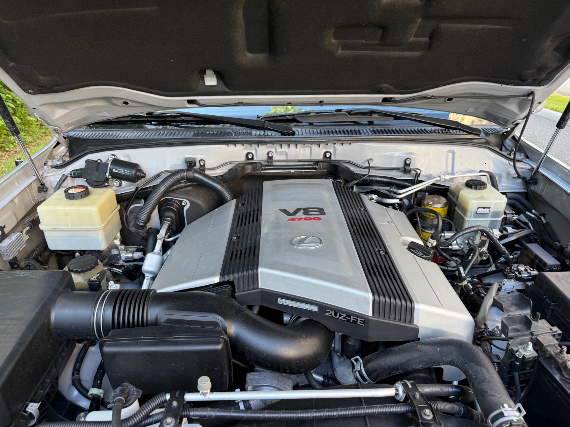 2006 Lexus LX 470 photo 23