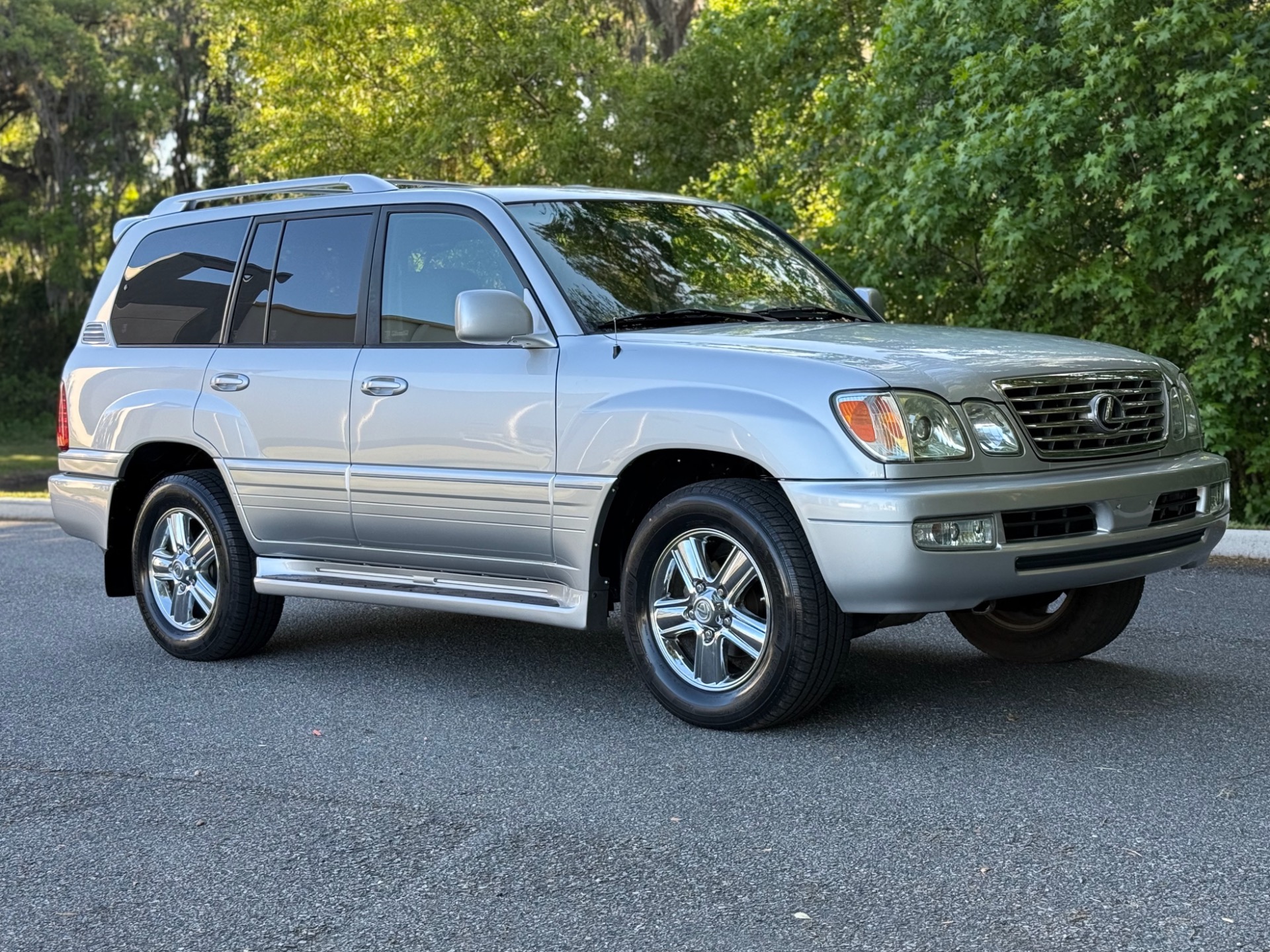 2006 Lexus LX 470 photo 4