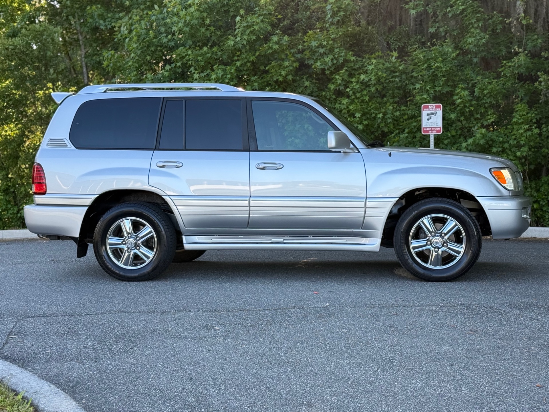 2006 Lexus LX 470 photo 5