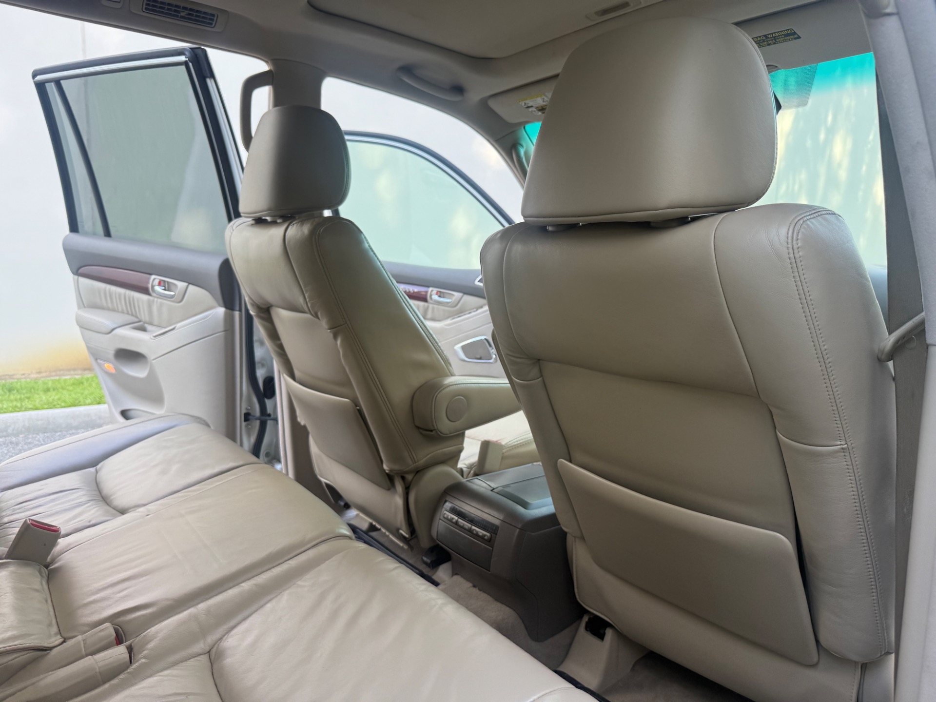 2009 Lexus GX 470 photo 24
