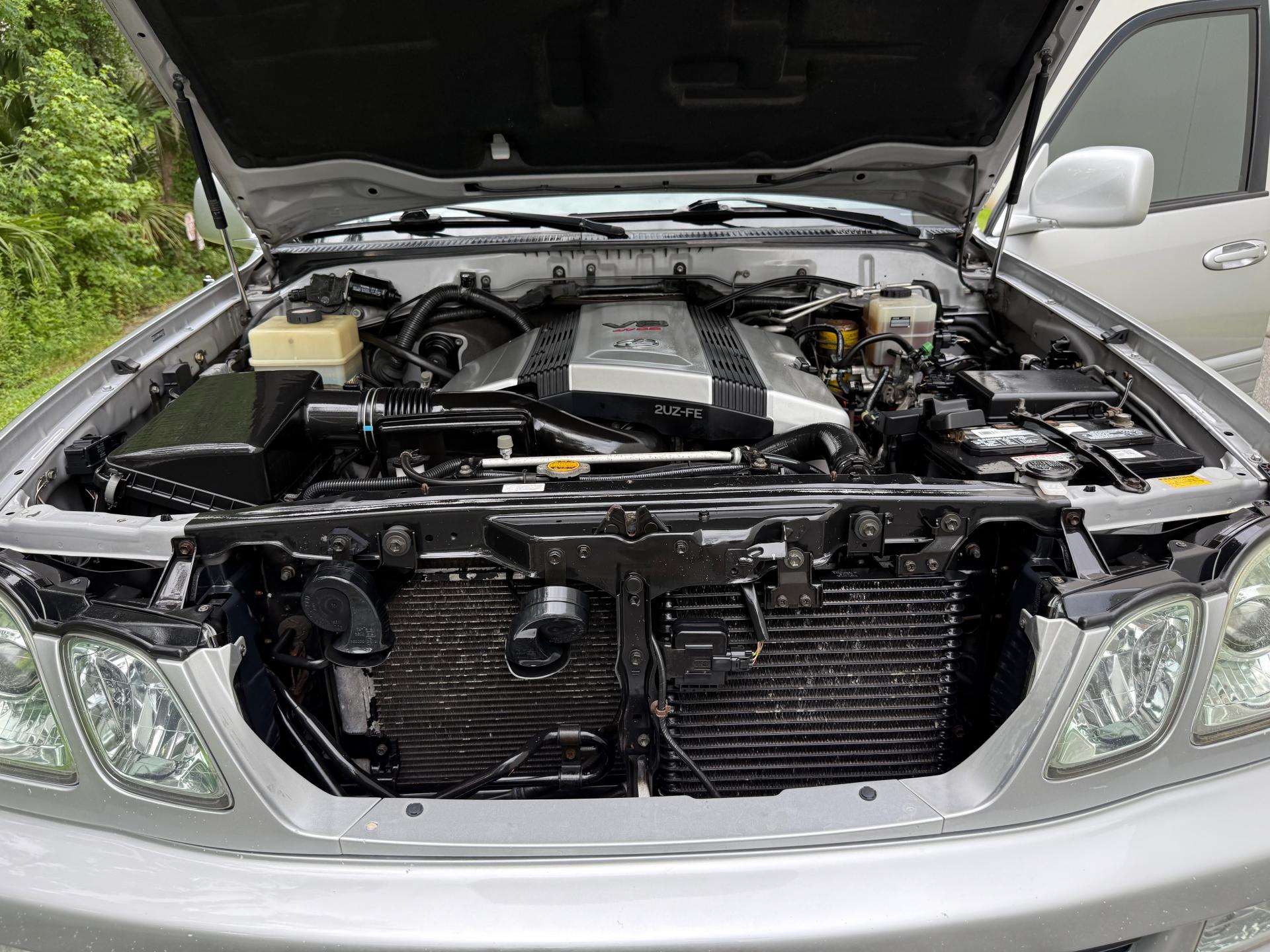 2006 Lexus LX 470 photo 19