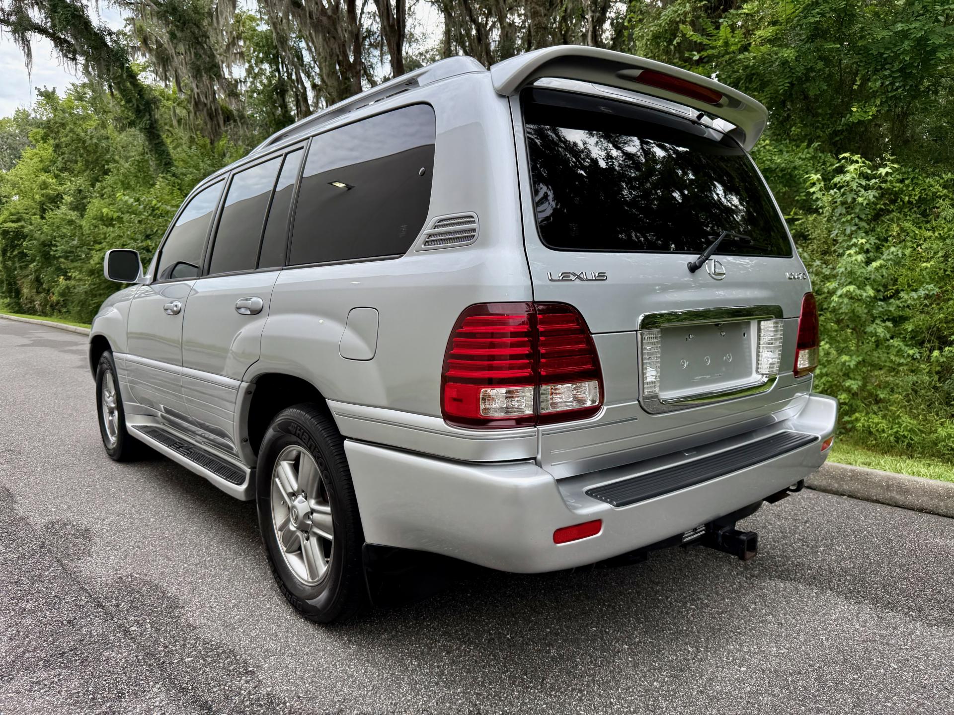 2006 Lexus LX 470 photo 5