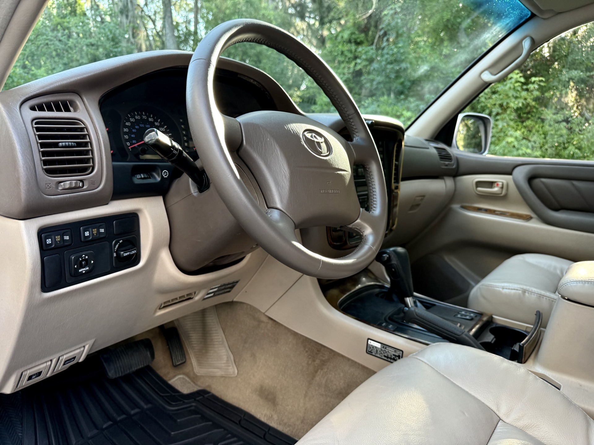 1998 Toyota Land Cruiser photo 16