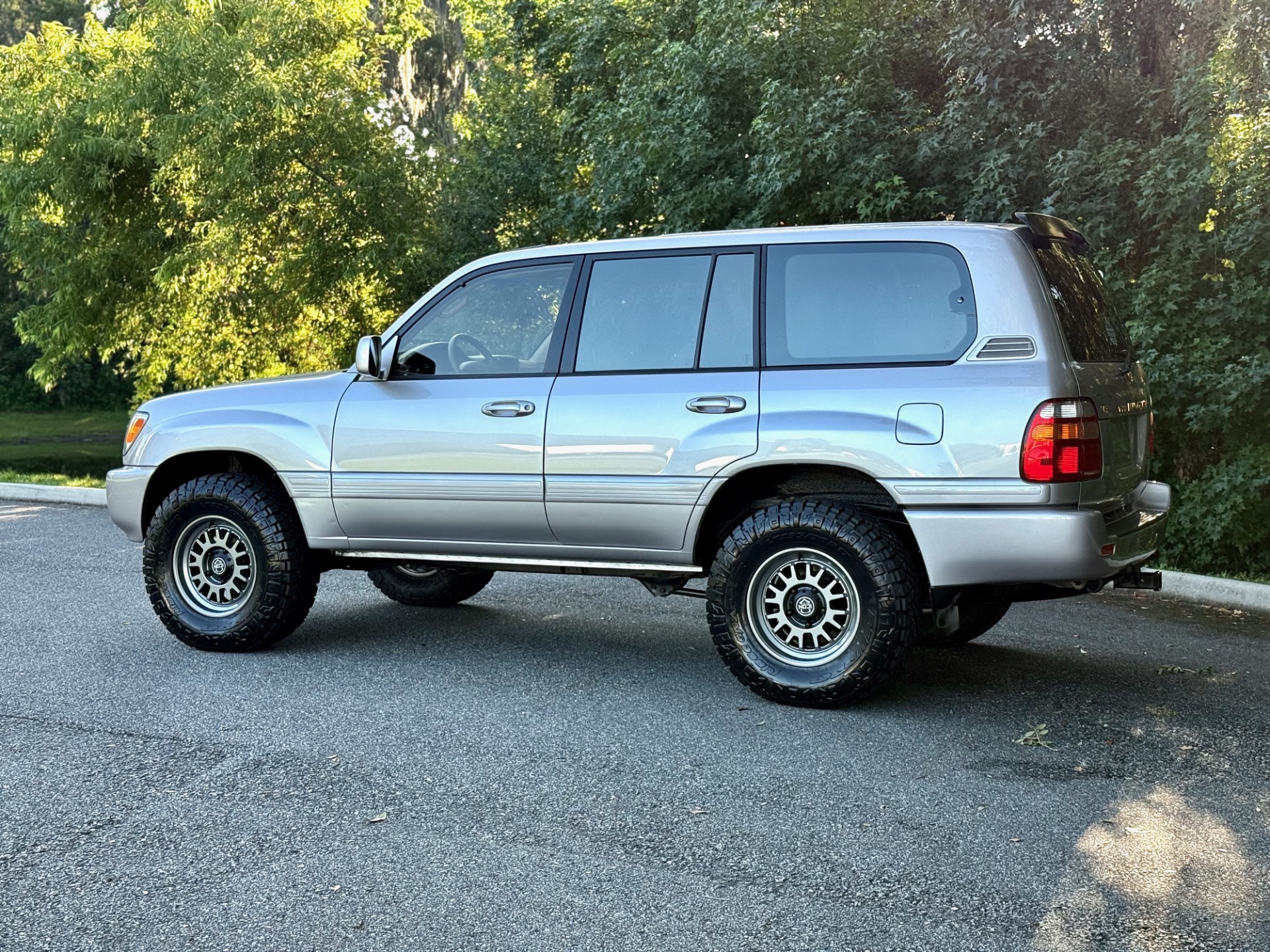 1998 Toyota Land Cruiser photo 5