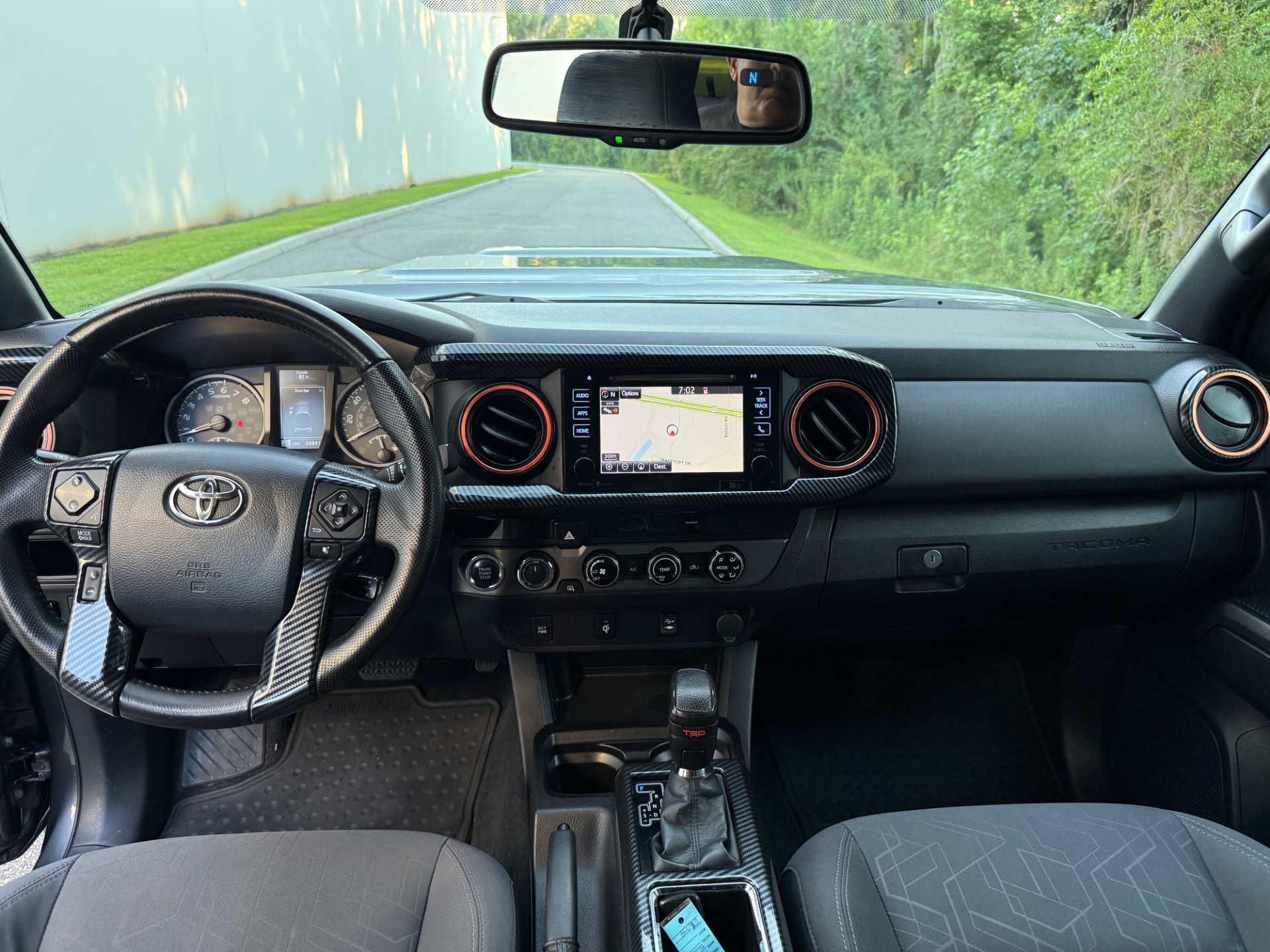 2016 Toyota Tacoma TRD Sport photo 27