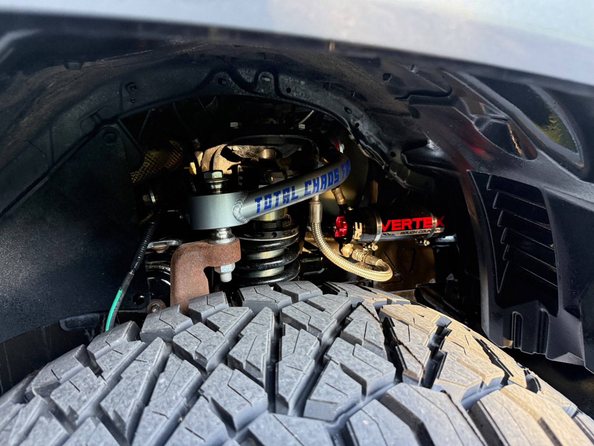2016 Toyota Tacoma TRD Sport photo 28