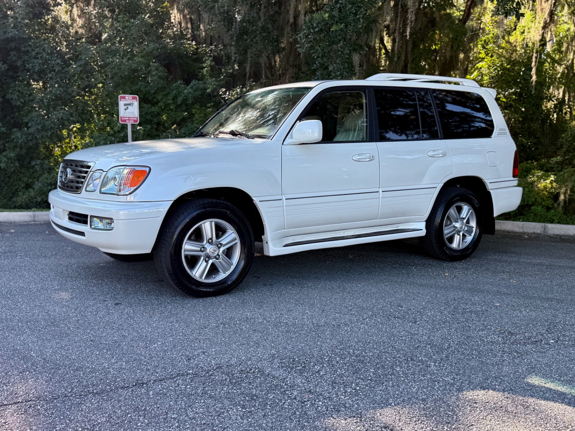 2006 Lexus LX 470 photo 5
