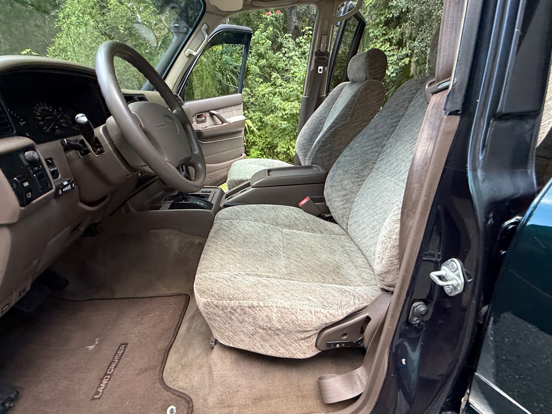 1996 Toyota Land Cruiser VX photo 17