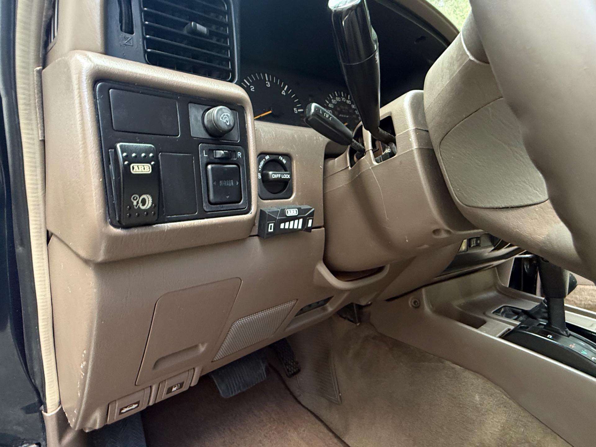 1996 Toyota Land Cruiser VX photo 18