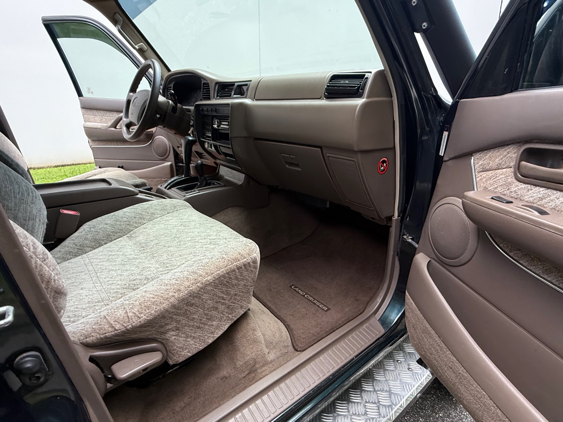 1996 Toyota Land Cruiser VX photo 19