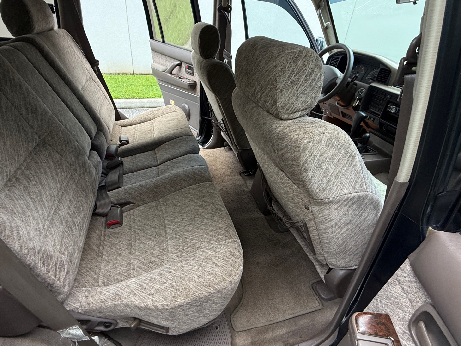 1996 Toyota Land Cruiser VX photo 21