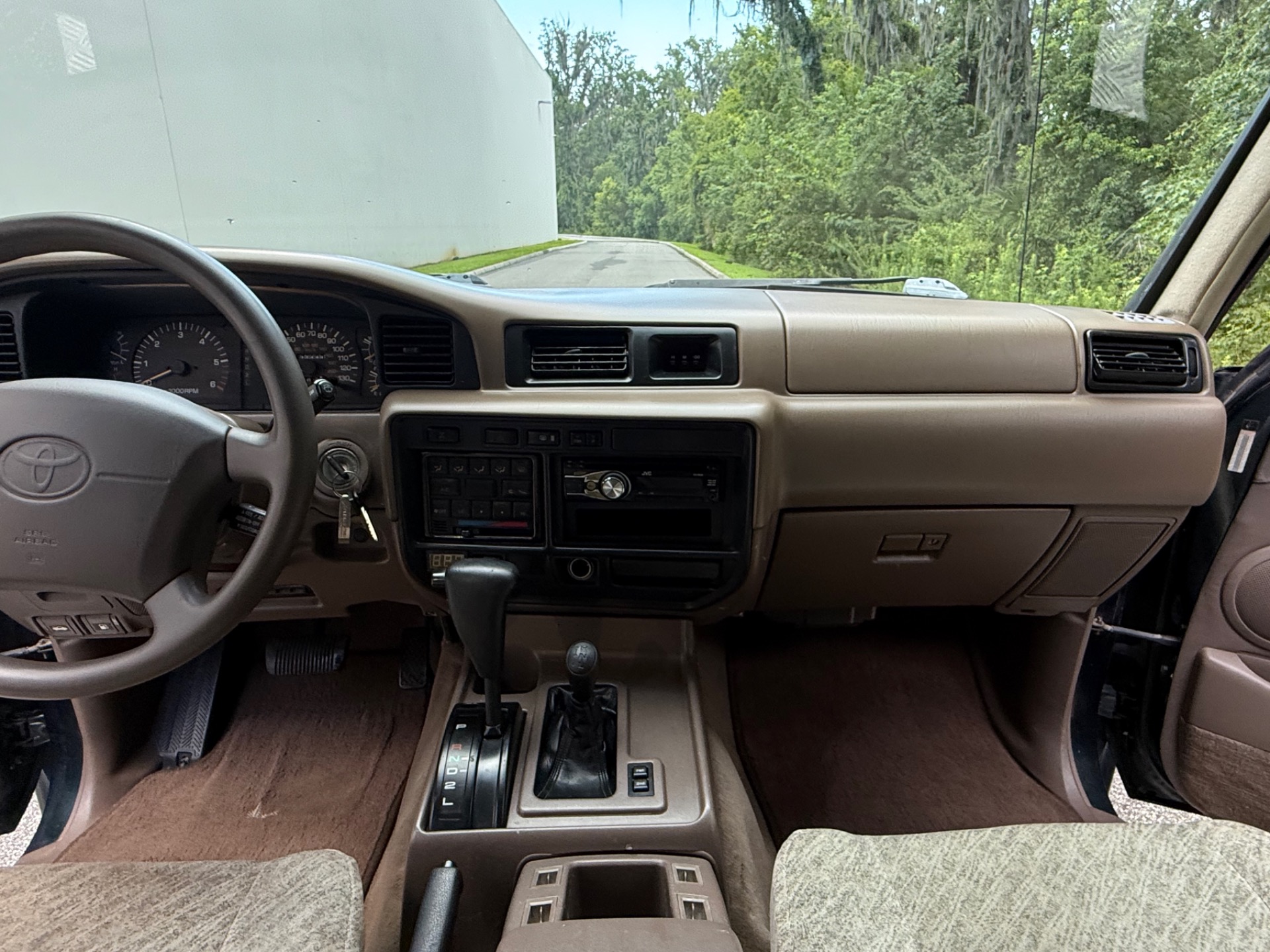 1996 Toyota Land Cruiser VX photo 25