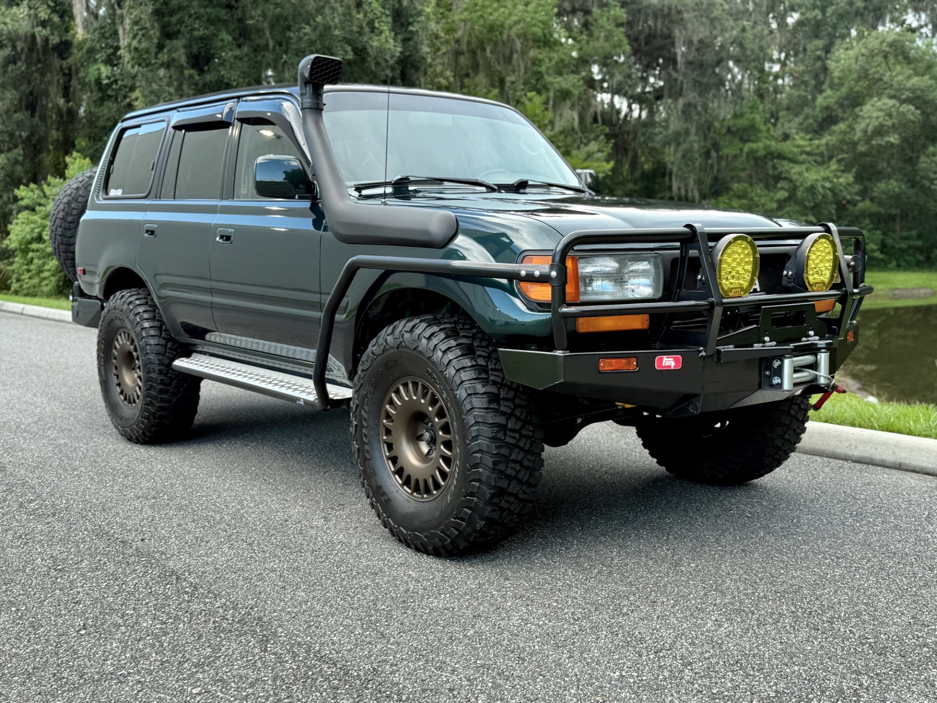 1996 Toyota Land Cruiser VX photo 9