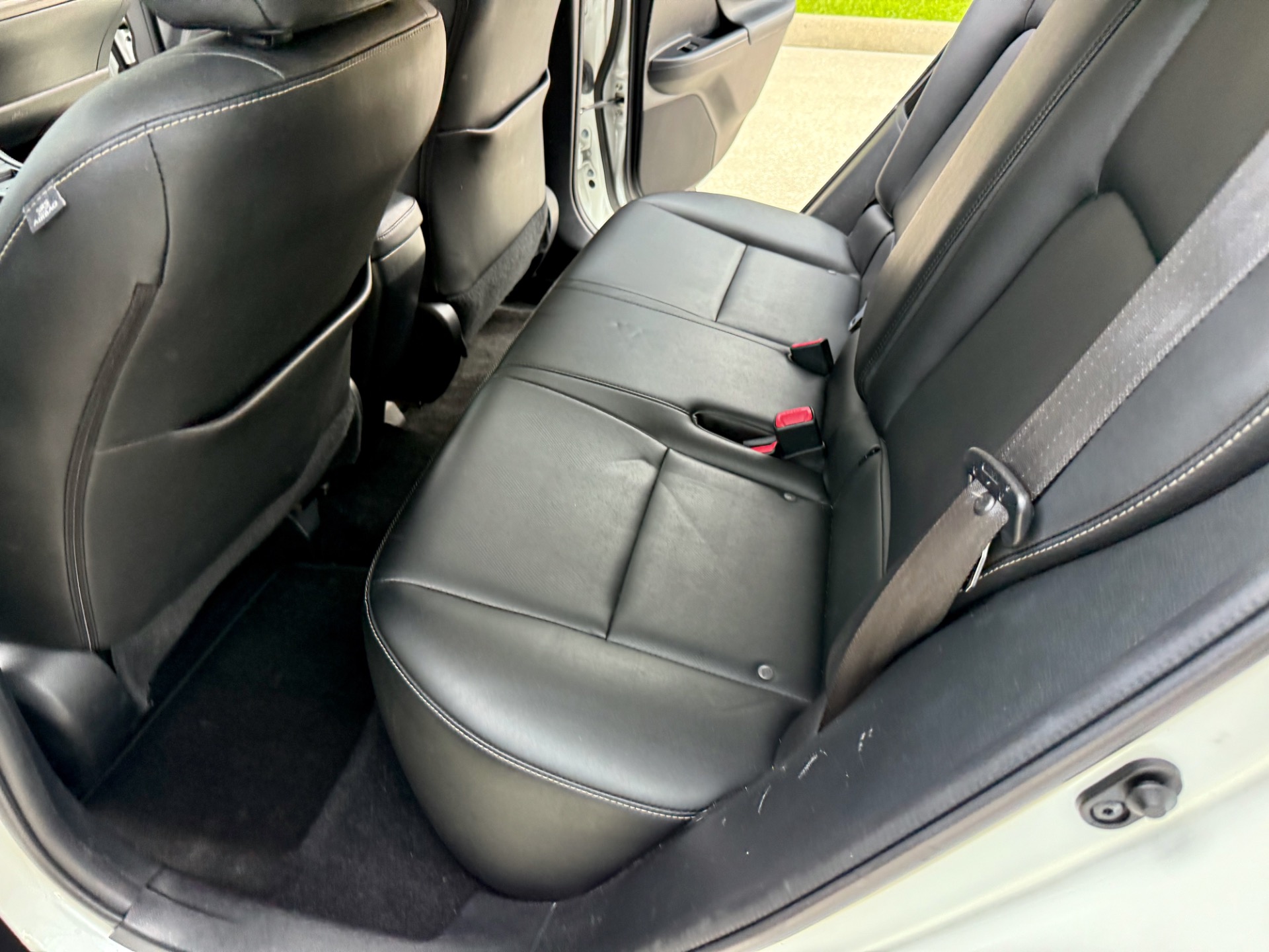 2016 Lexus CT 200h photo 16