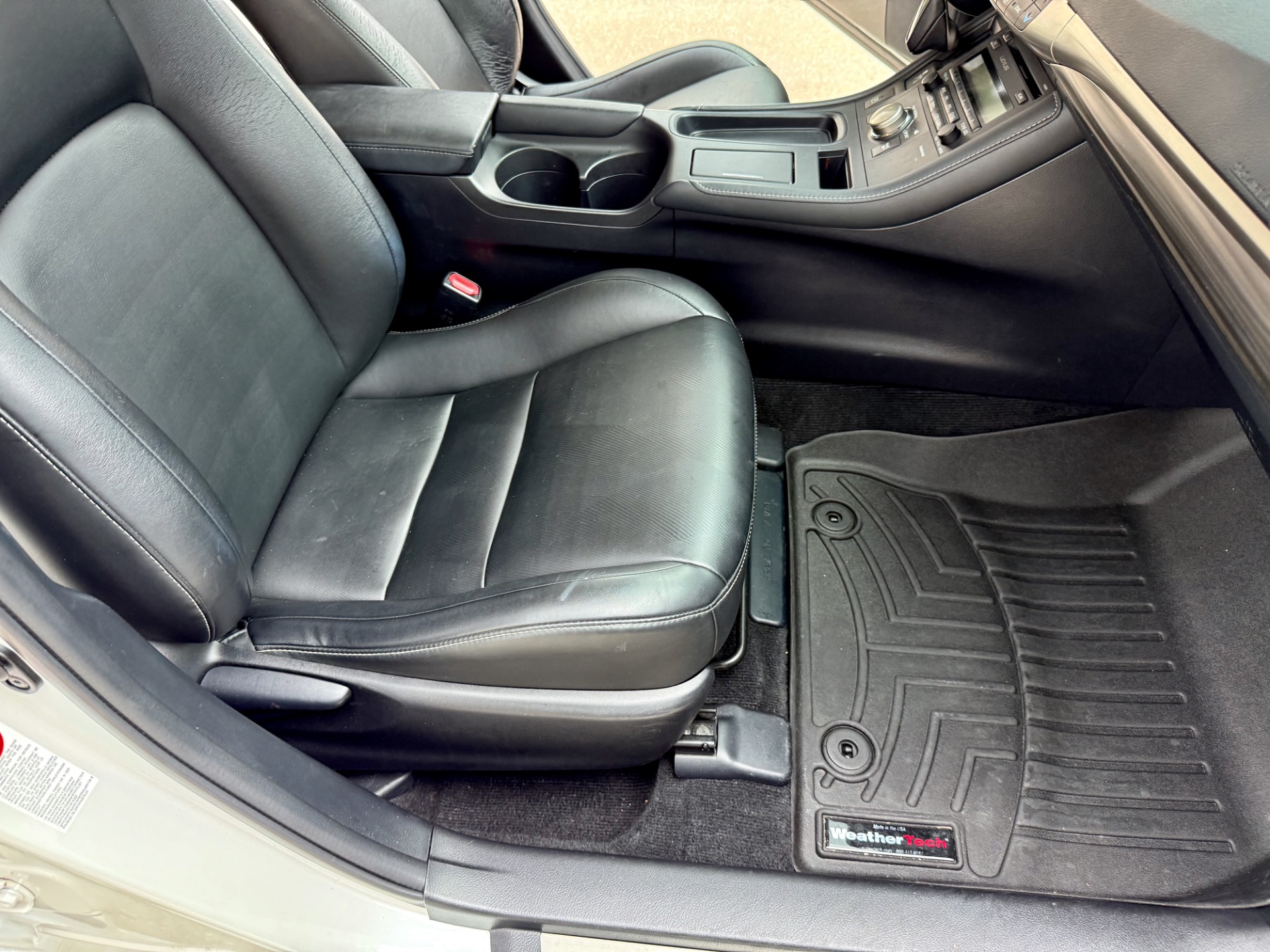 2016 Lexus CT 200h photo 18
