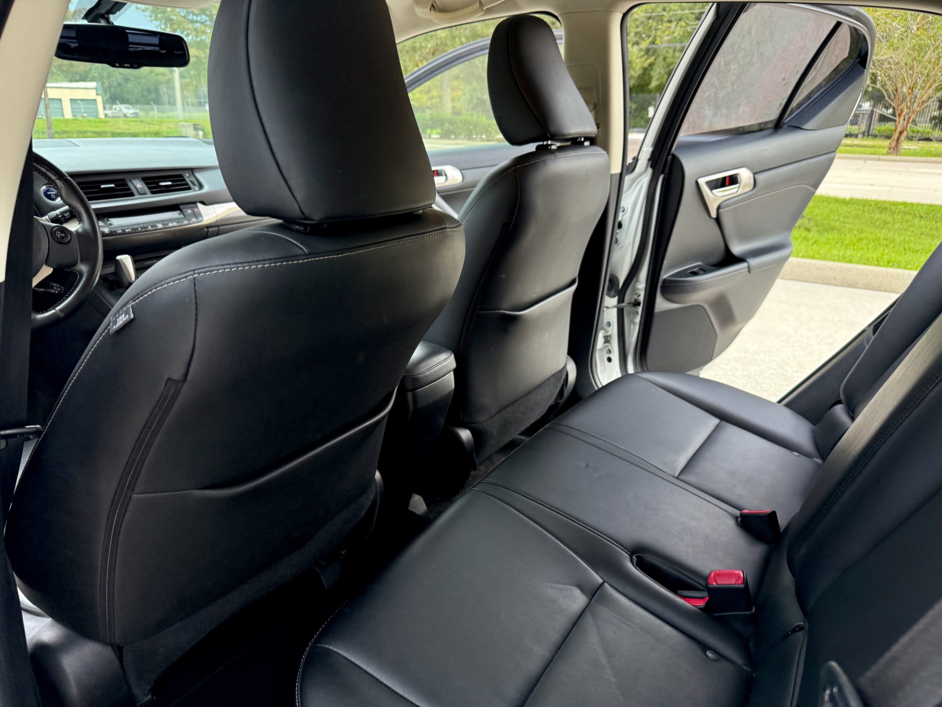 2016 Lexus CT 200h photo 20